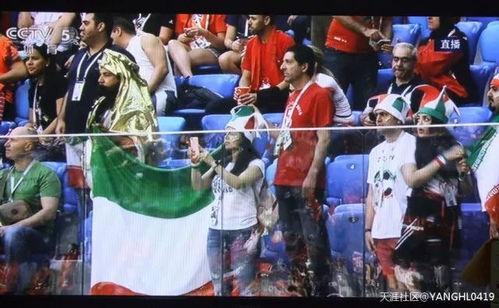 吃瓜群众走秀照片高清图,吃瓜群众捕捉时尚风采